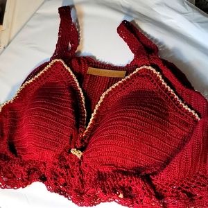 Hand-knitted. Crochet. crop top.
